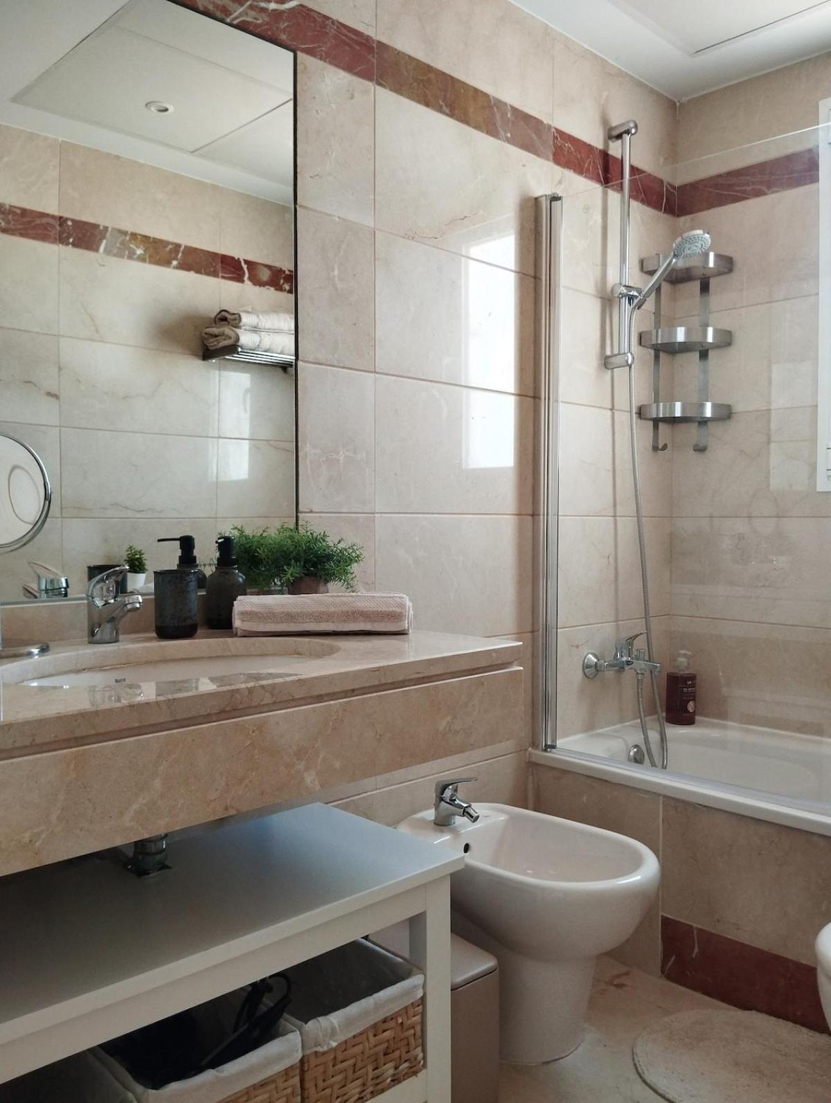 L'envoutement Andalou, Jacuzzi Privatif Apartment *